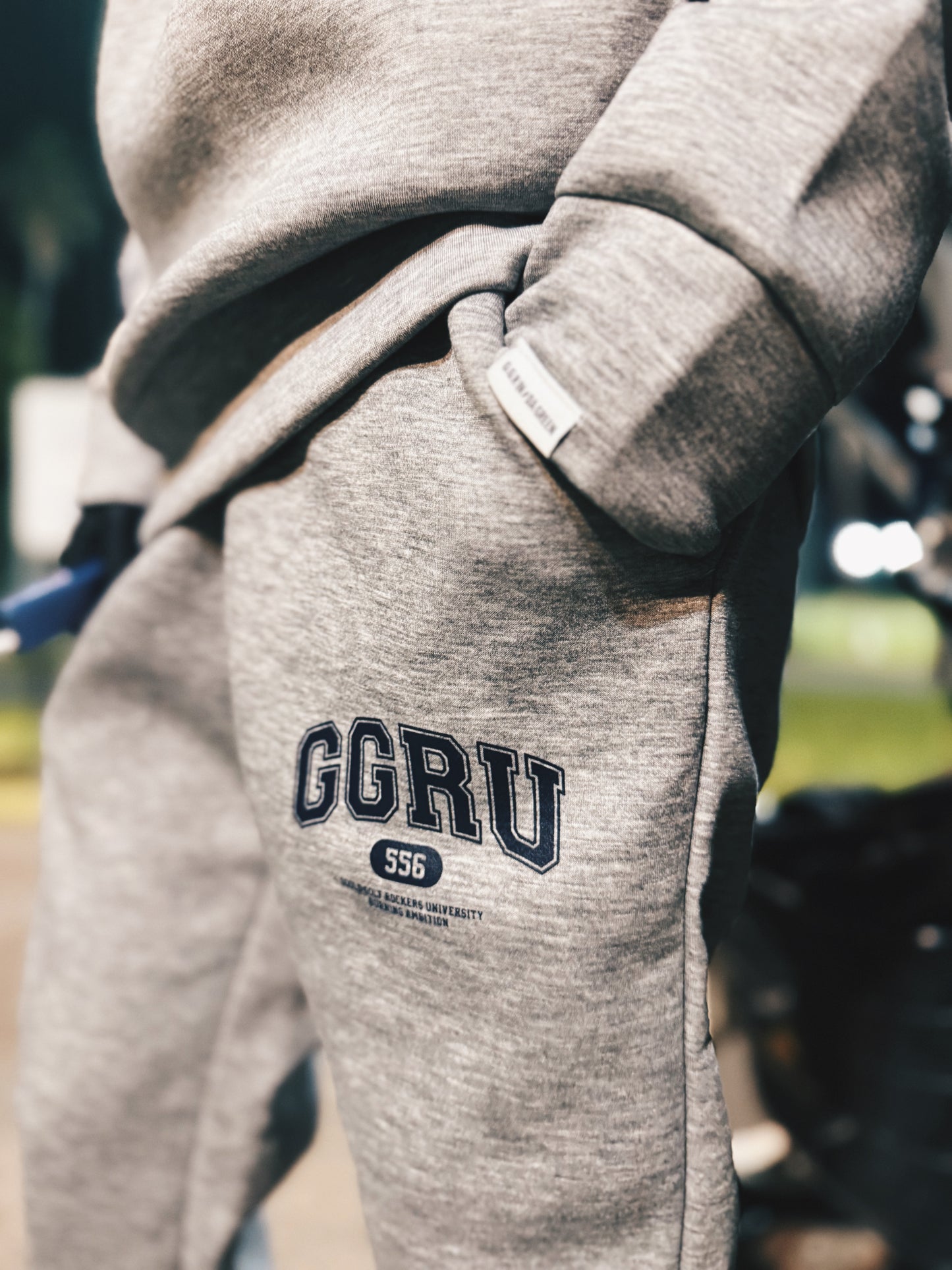 VARSITY DOUBLE KNIT PANTS GRAY