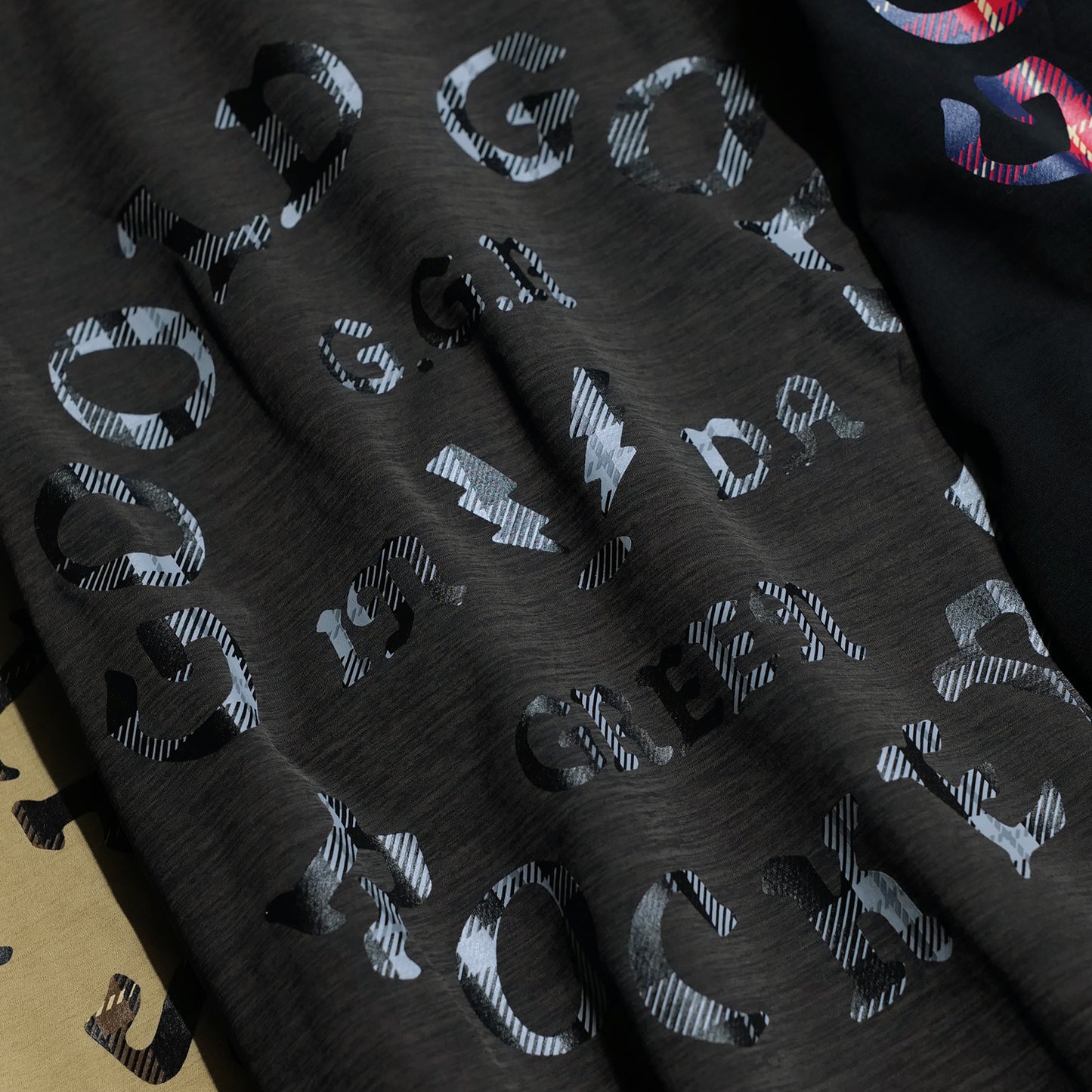 OG LOGO CHECK UL-DRA MOCK NECK TEE GRAY